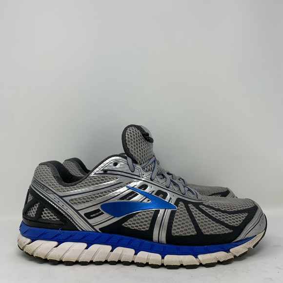 brooks beast size 11 2e
